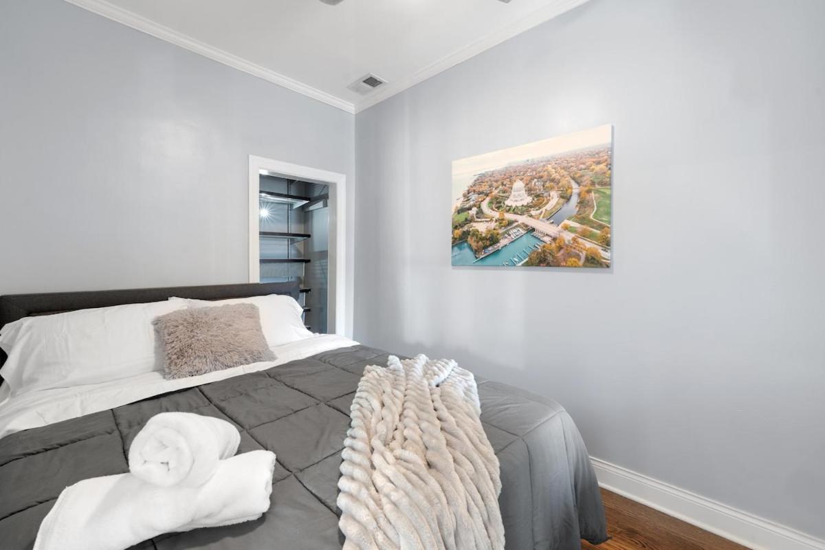 Stylish 2Br Urban Retreat In River West شيكاغو المظهر الخارجي الصورة